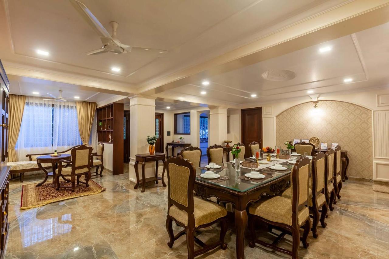 Stayvista's Lake La Vie: Tranquil Lakeside Villa with Pool and Farmland Views Nashik Exterior photo