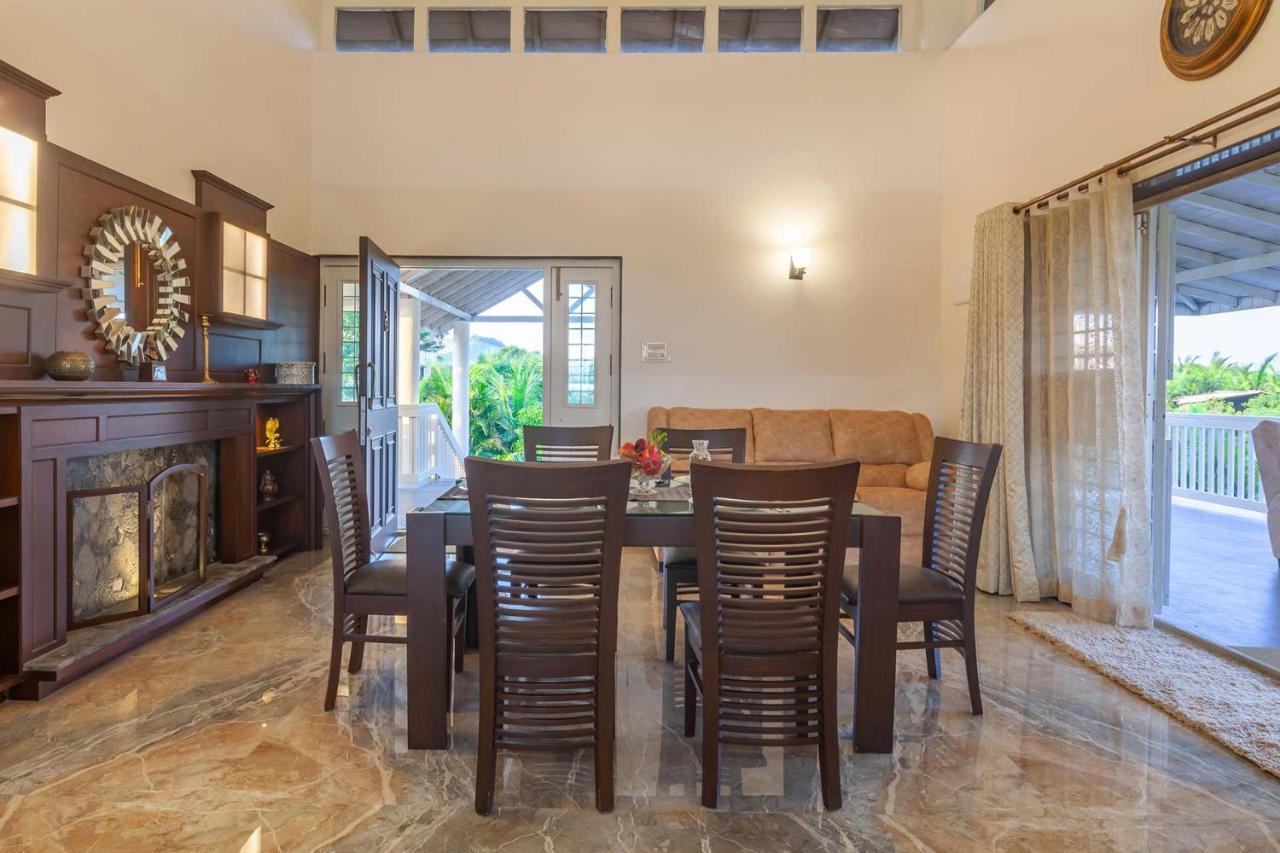 Stayvista's Lake La Vie: Tranquil Lakeside Villa with Pool and Farmland Views Nashik Exterior photo